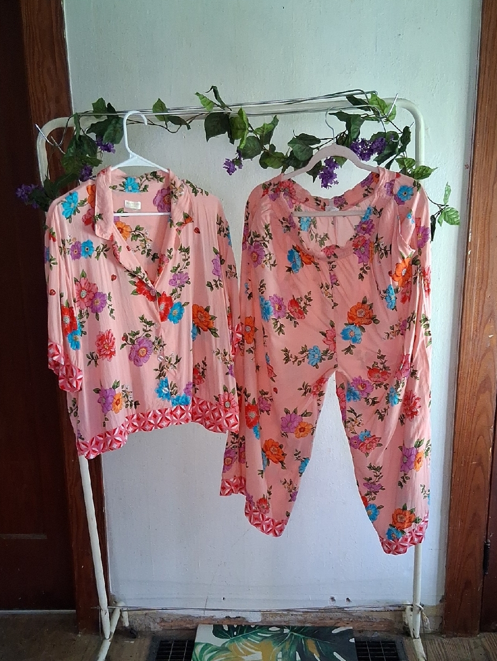 Beauty Sleep Social Women’s Pink Floral Pajama Set - Short Sleeve Top & Pants